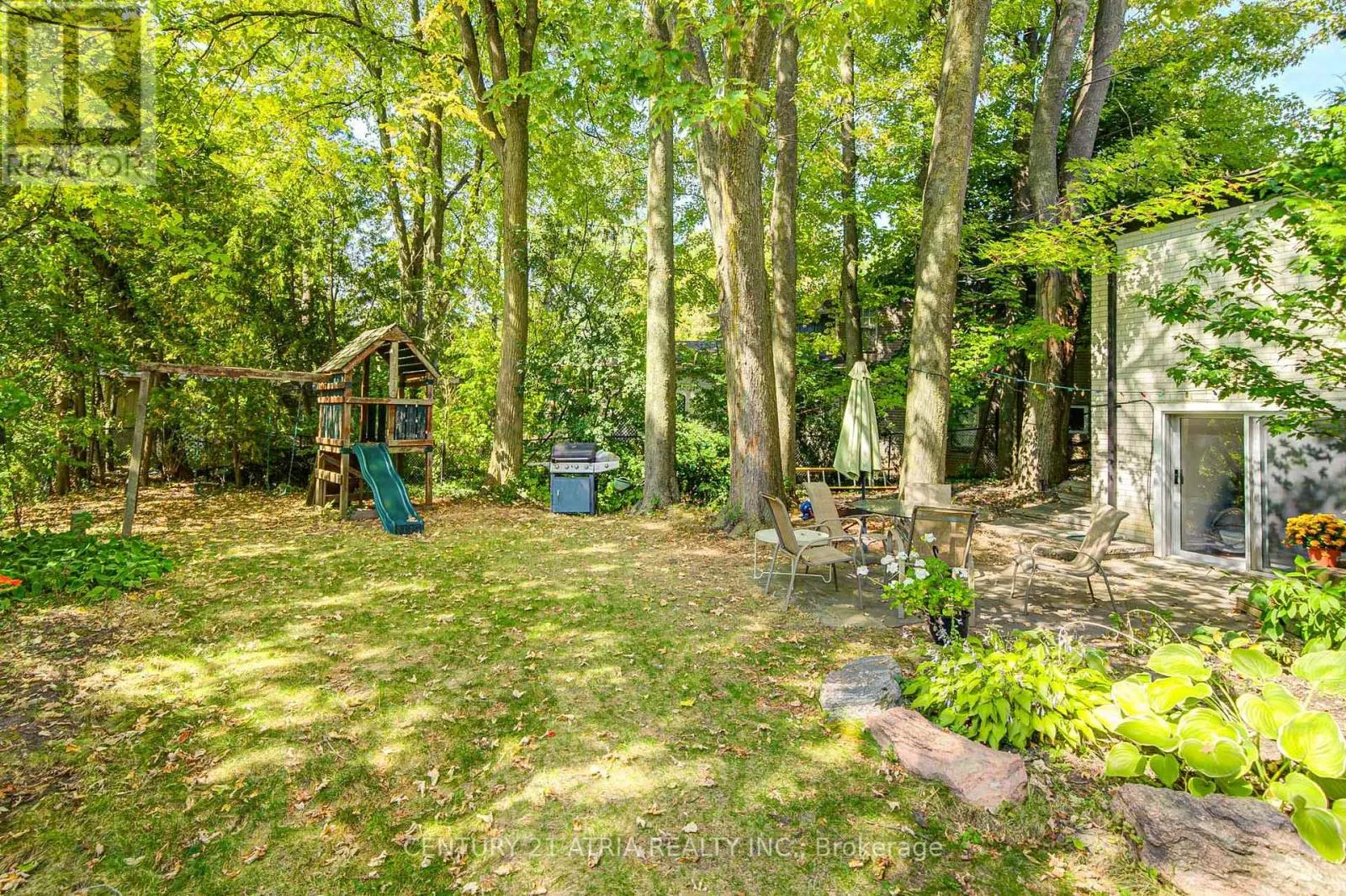 58 LAWNWOOD COURT