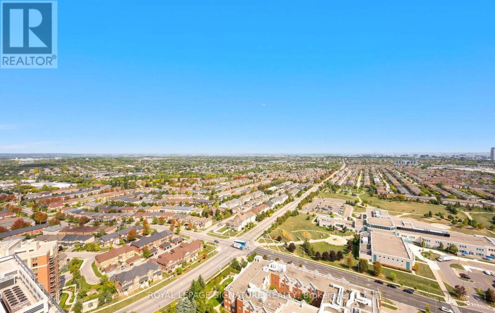 PH07 - 105 ONEIDA CRESCENT