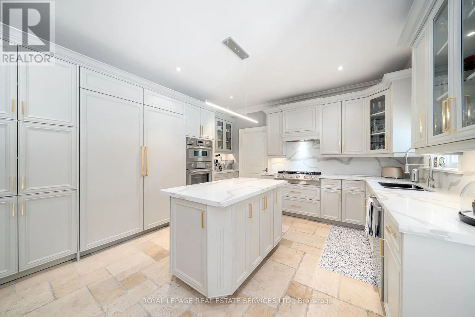 16 SHERMAN OAKS COURT