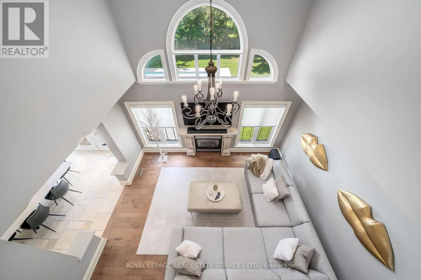 16 SHERMAN OAKS COURT