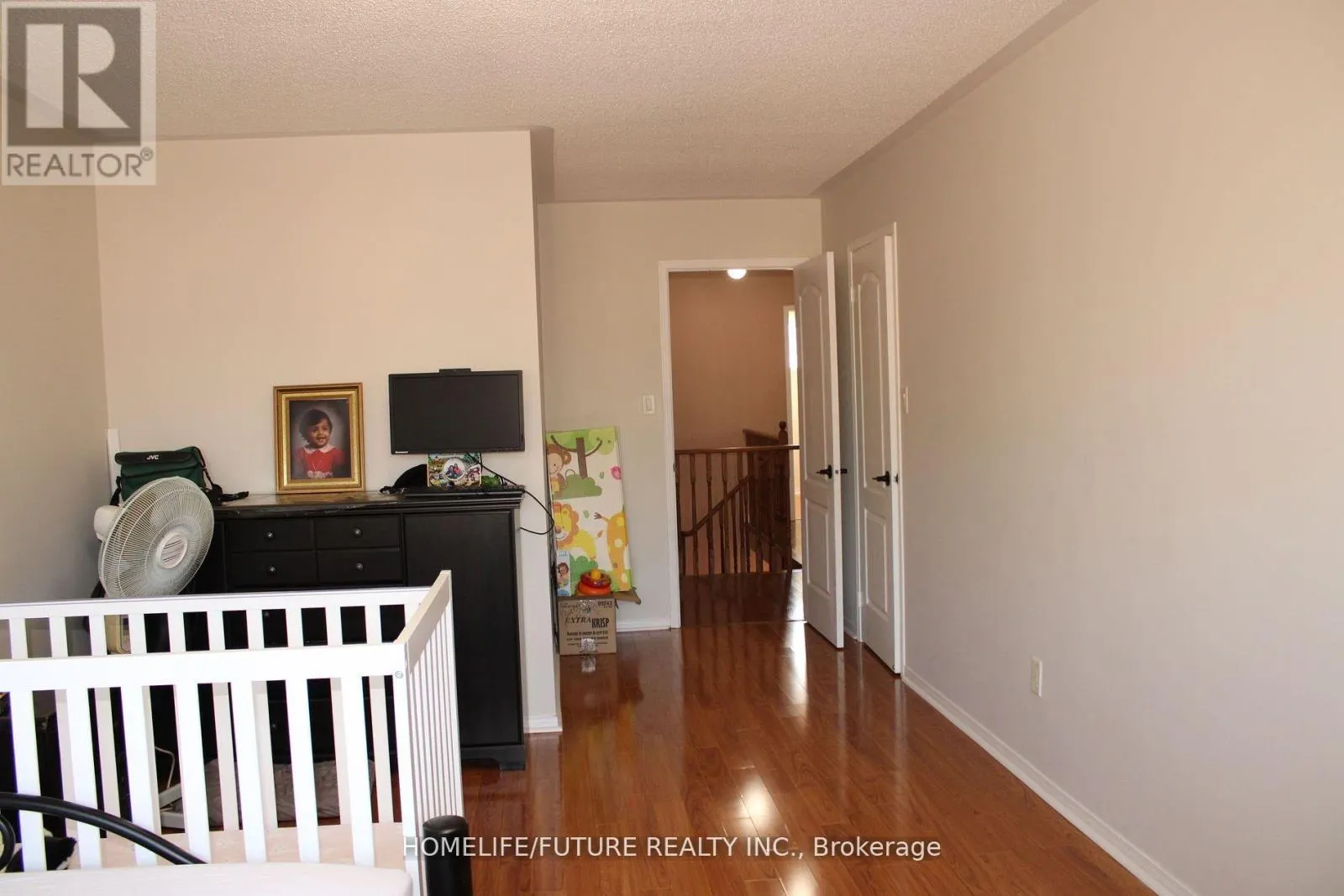 MAIN & 2ND - 49 MINGAY AVENUE