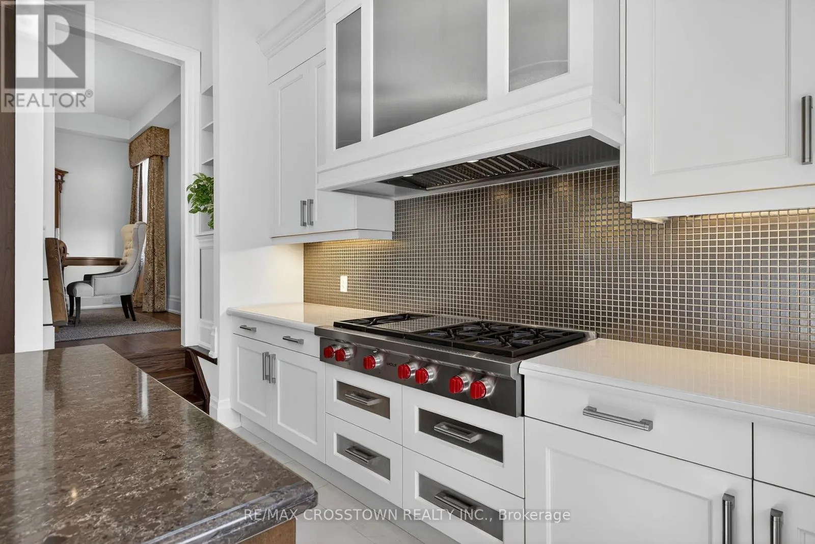 10 ANNSLEYWOOD COURT