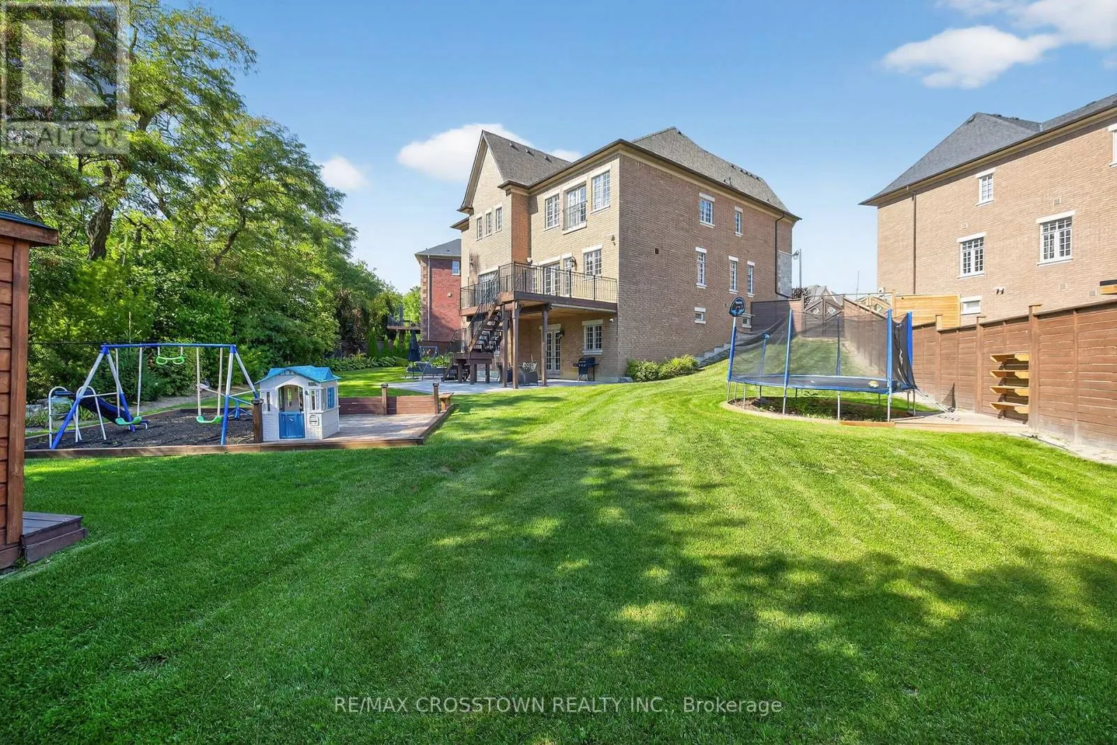 10 ANNSLEYWOOD COURT