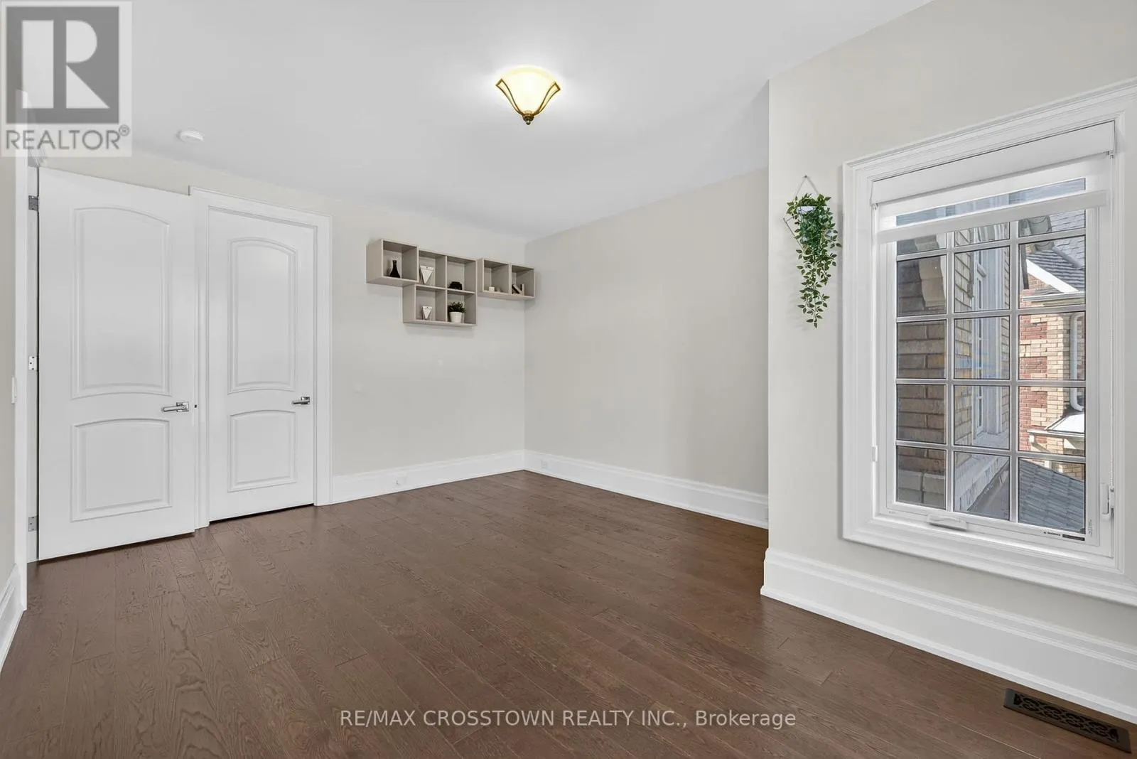 10 ANNSLEYWOOD COURT