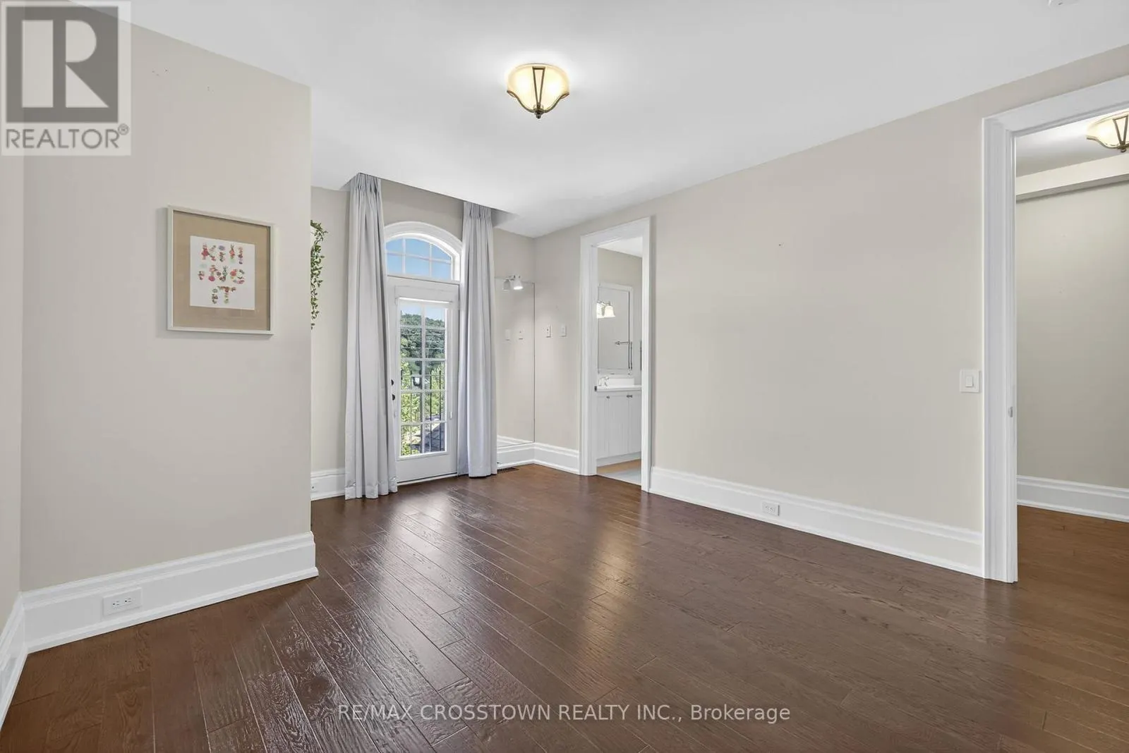 10 ANNSLEYWOOD COURT