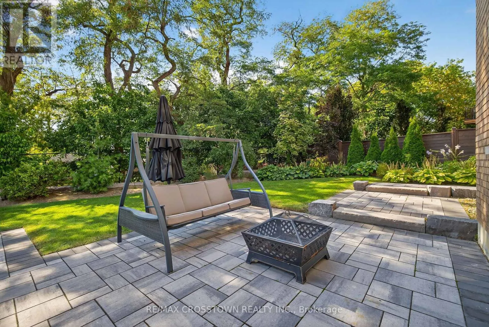 10 ANNSLEYWOOD COURT