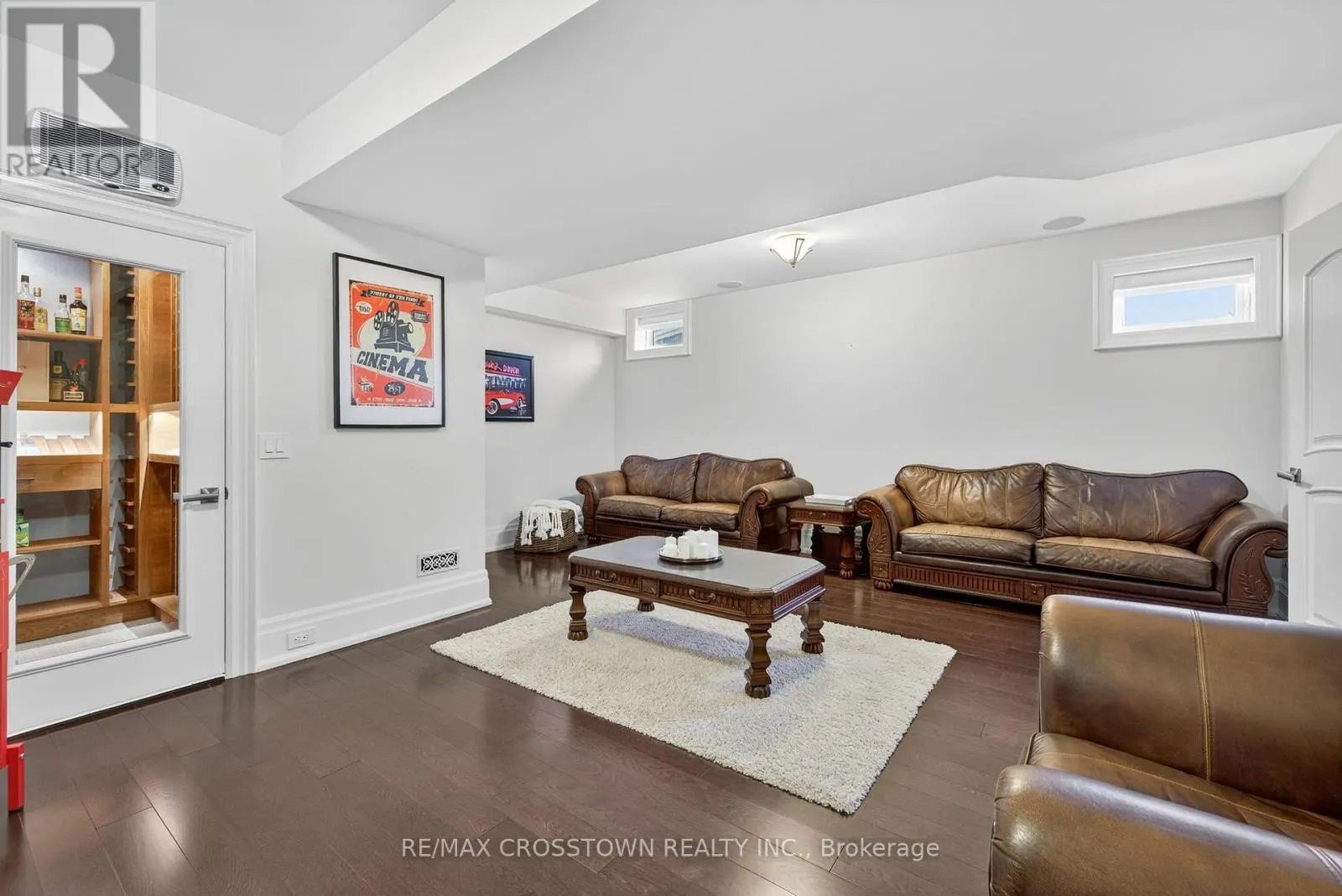 10 ANNSLEYWOOD COURT