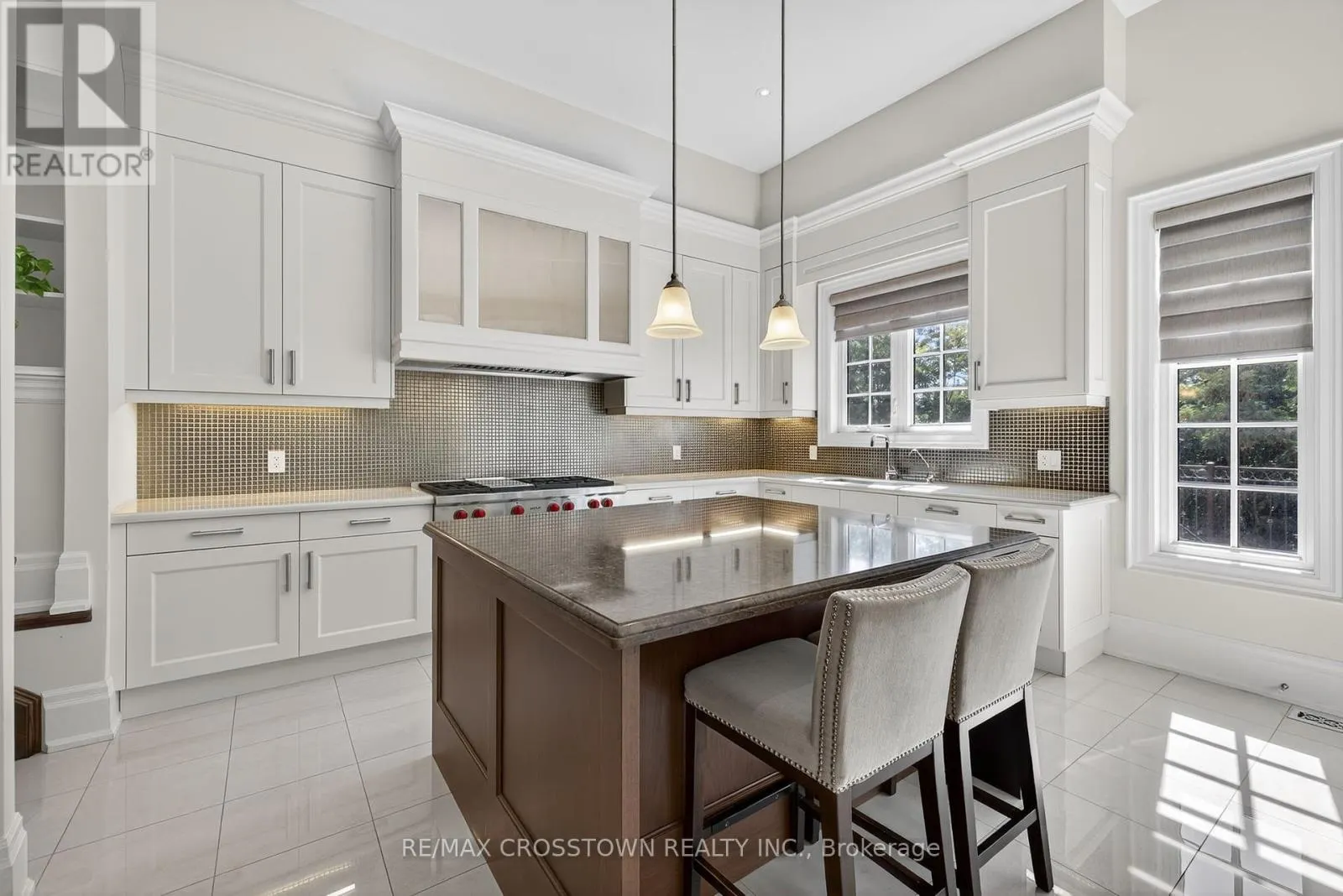 10 ANNSLEYWOOD COURT