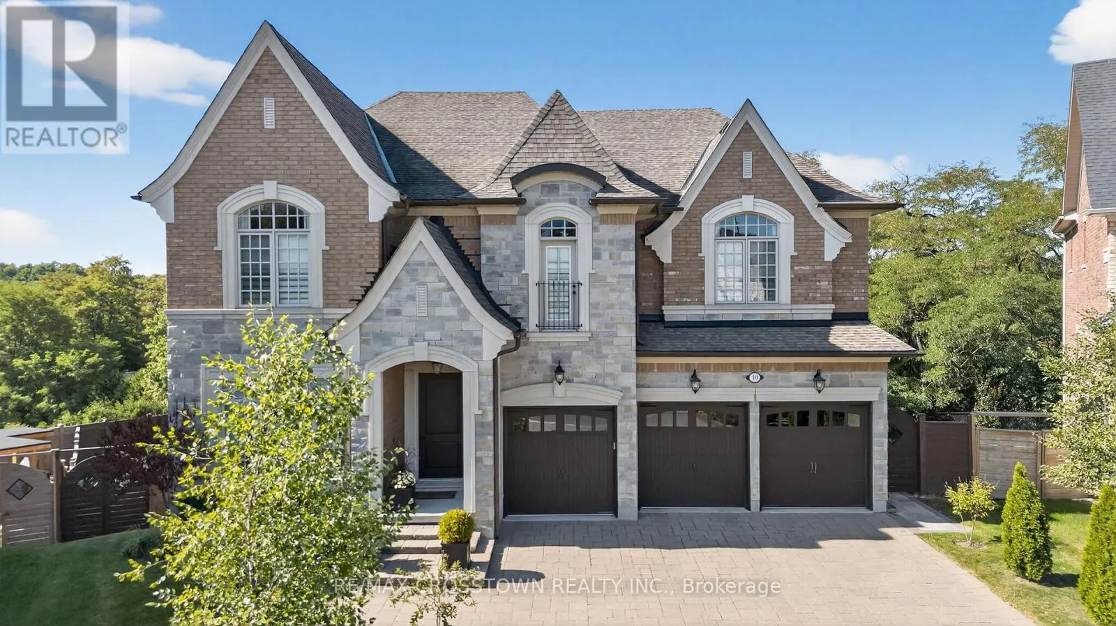 10 ANNSLEYWOOD COURT