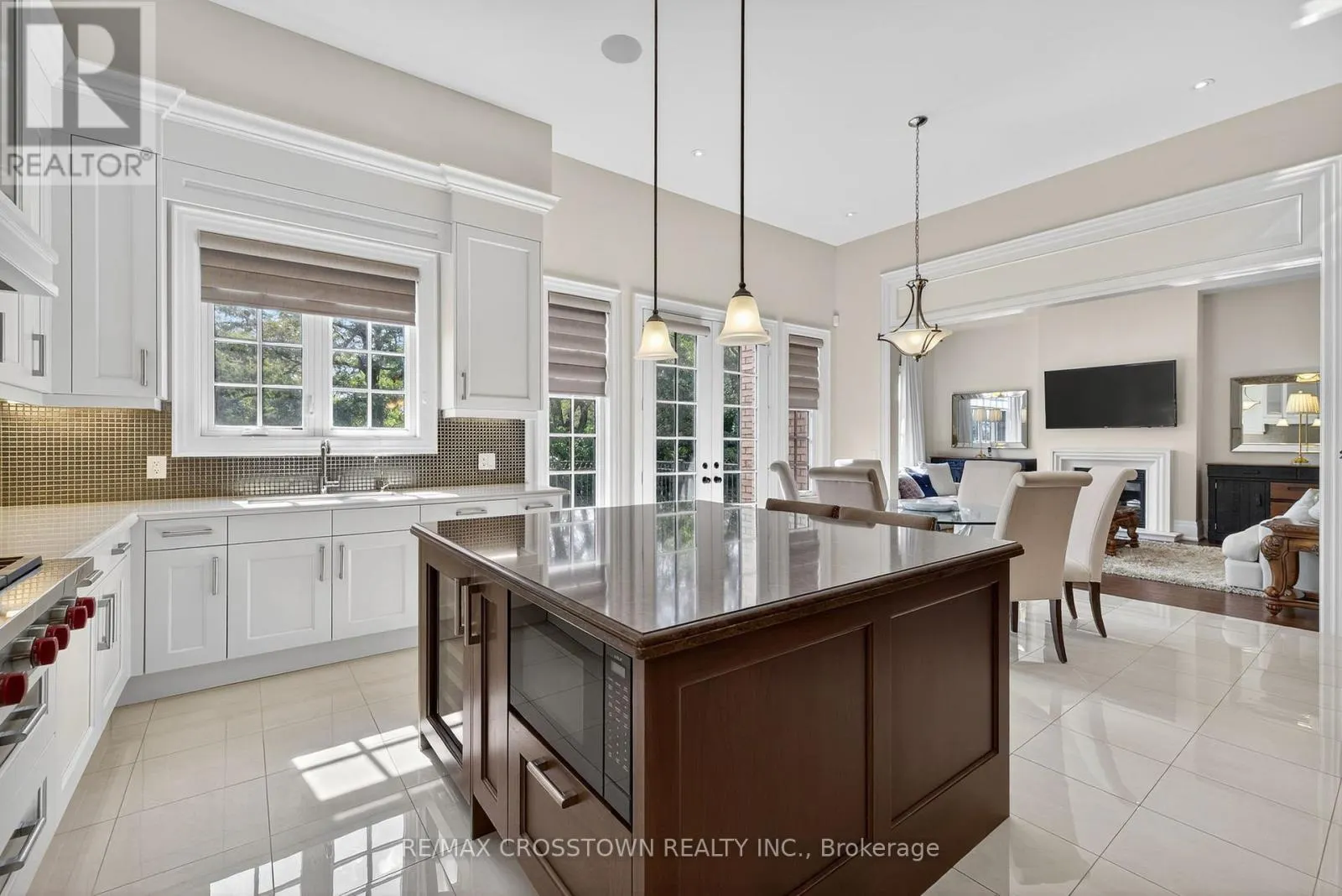 10 ANNSLEYWOOD COURT
