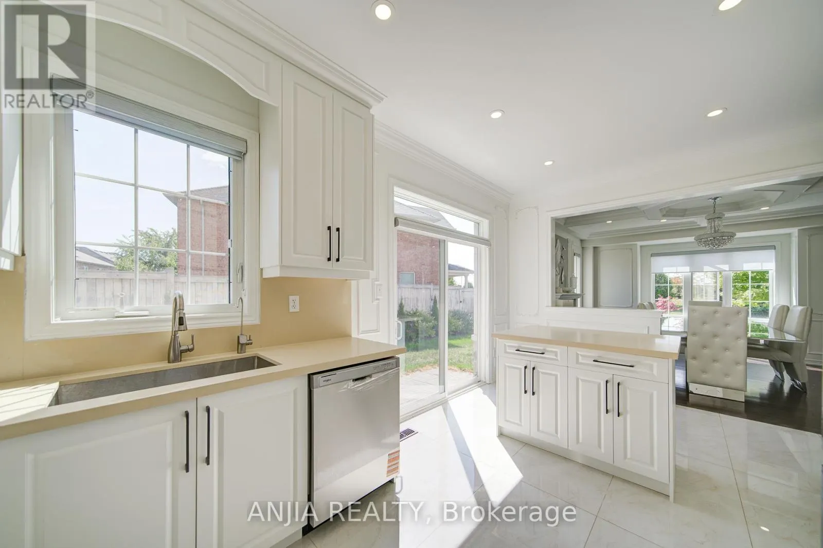 203 RICHARD UNDERHILL AVENUE