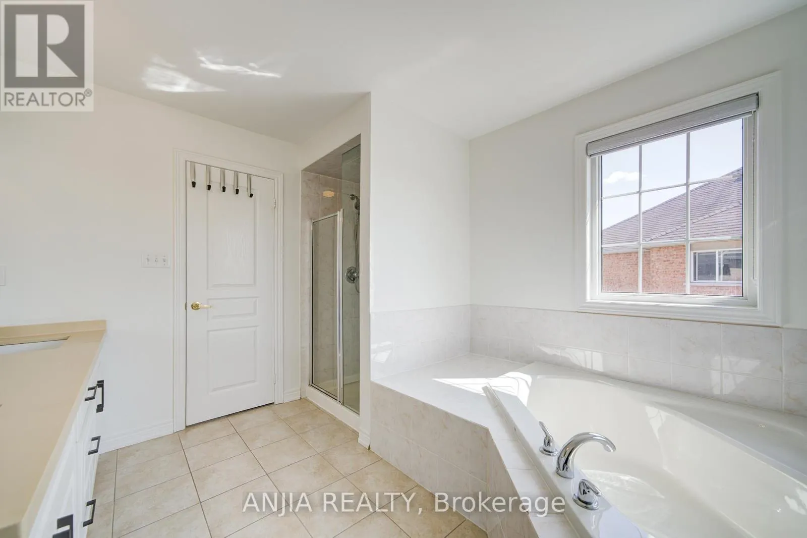 203 RICHARD UNDERHILL AVENUE