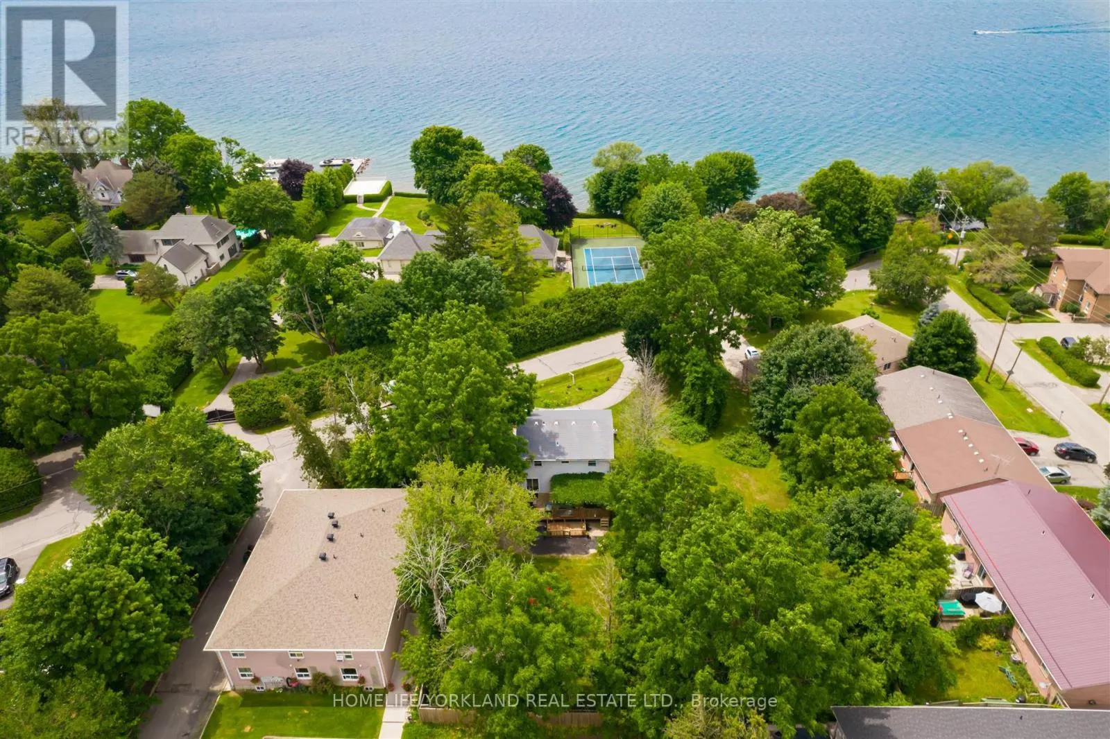 101 LAKE DRIVE N