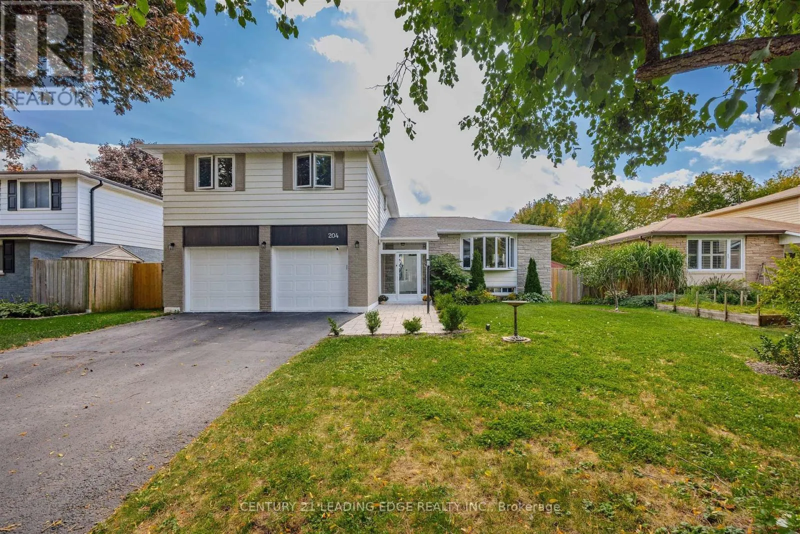 204 HAWTHORN AVENUE