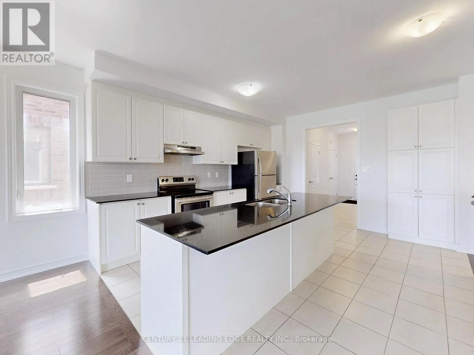 2025 MULLEN STREET
