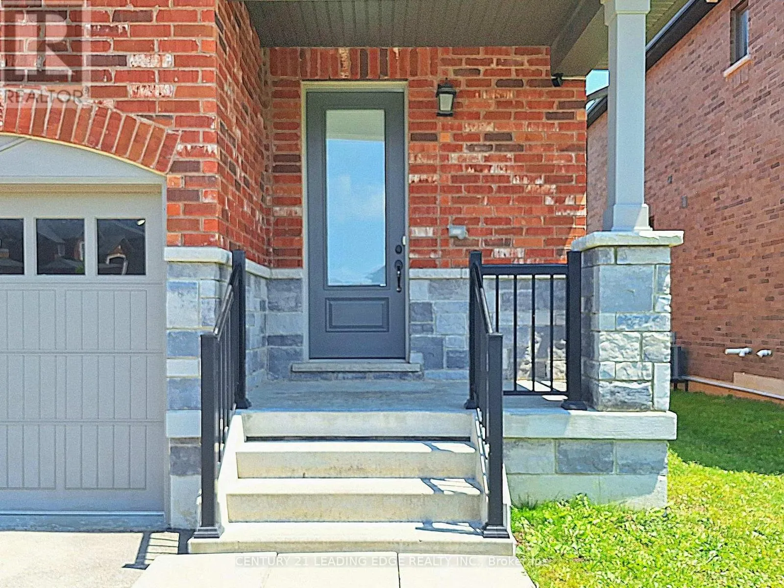 2025 MULLEN STREET