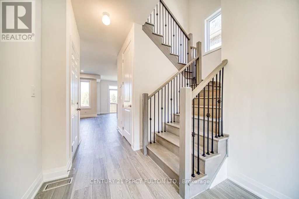 1350 DAVIS LOOP