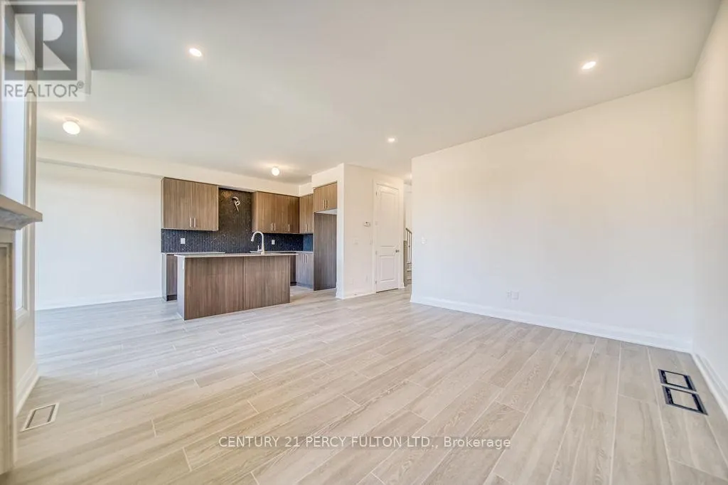 1350 DAVIS LOOP