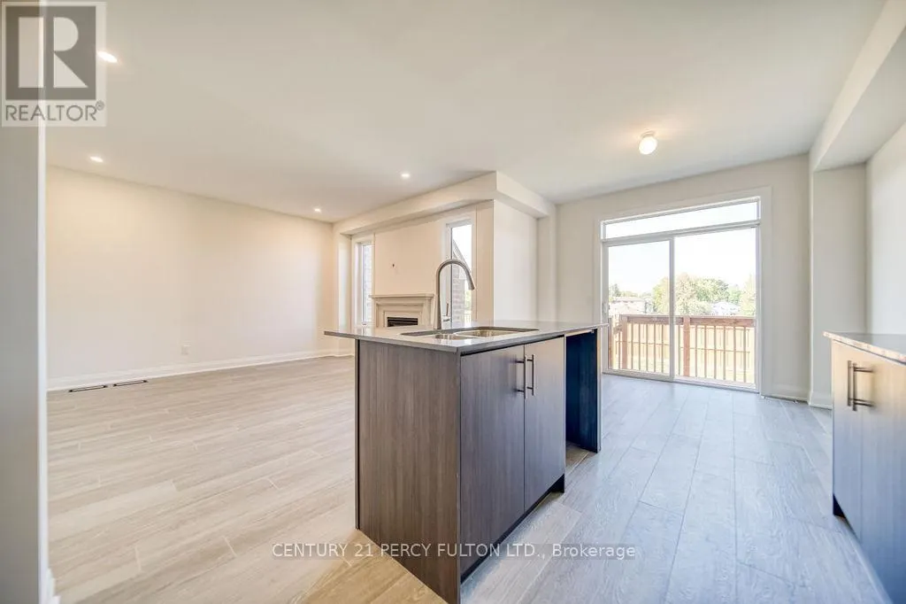 1350 DAVIS LOOP