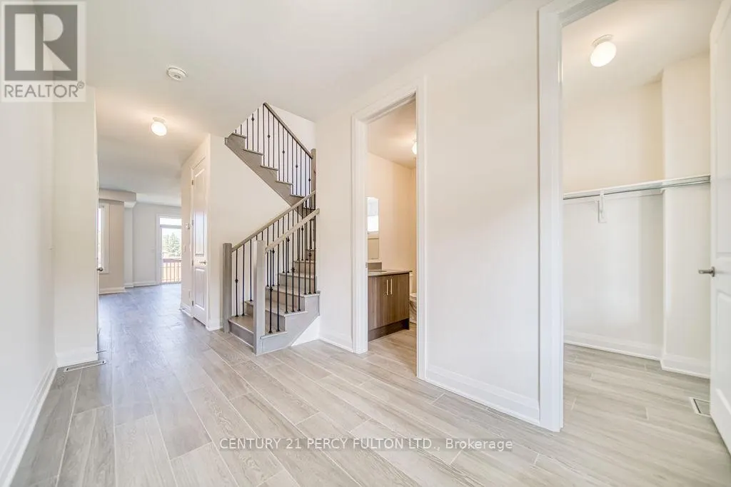 1350 DAVIS LOOP