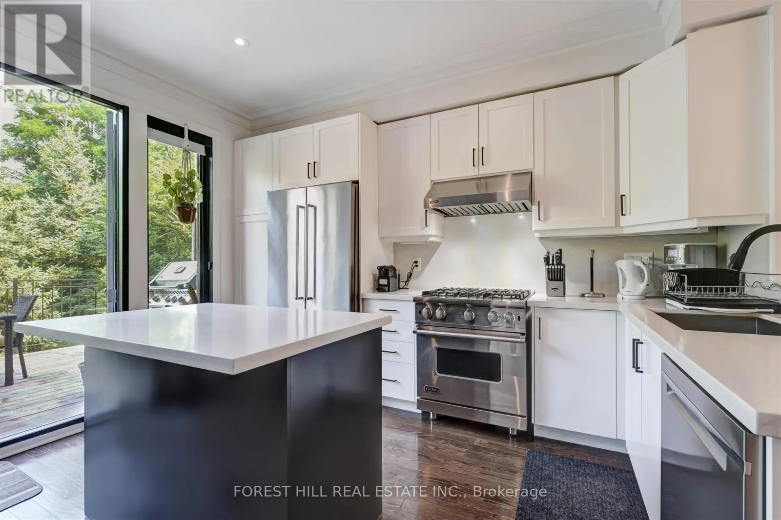 111 POWSELAND CRESCENT