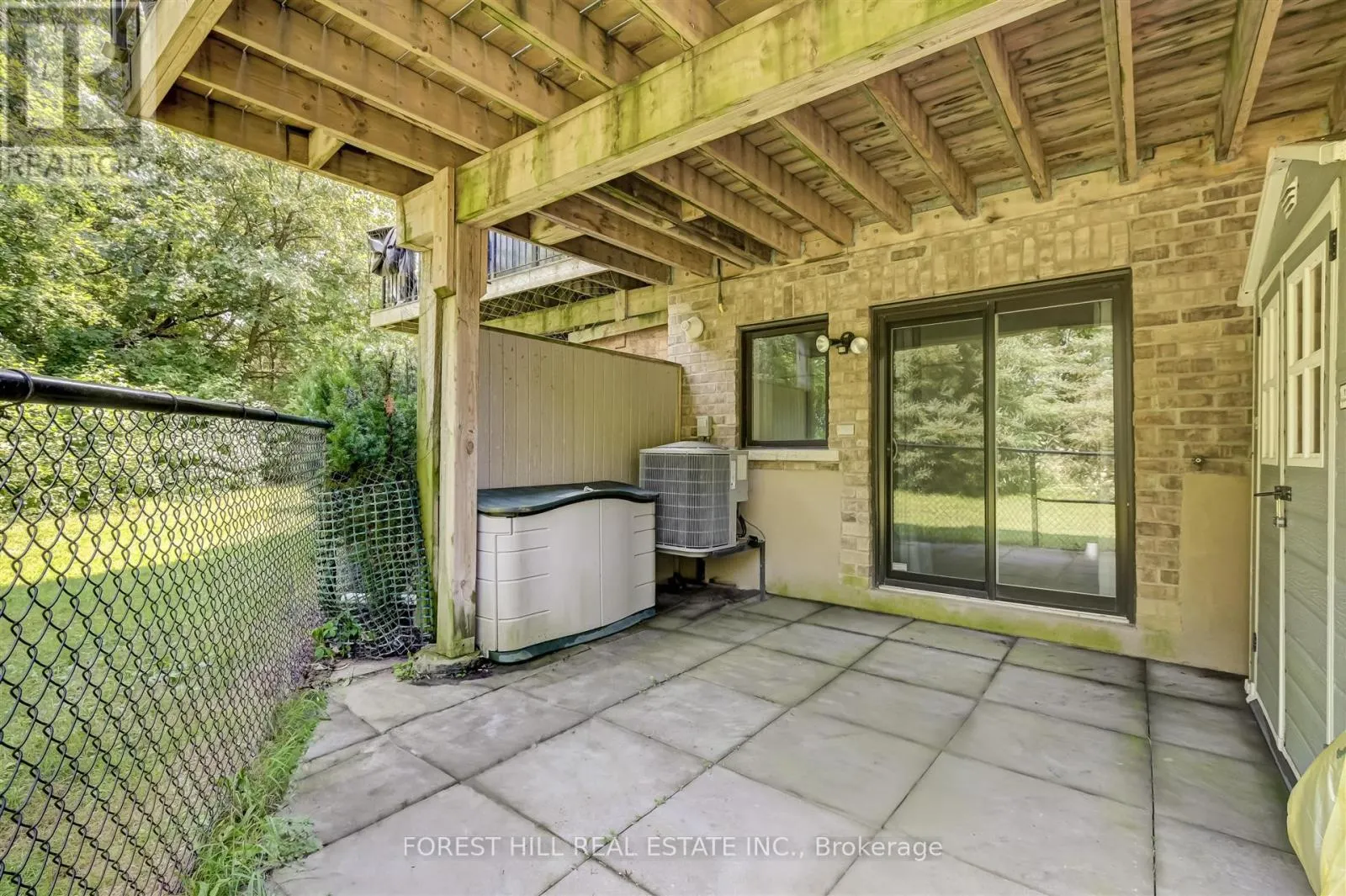 111 POWSELAND CRESCENT