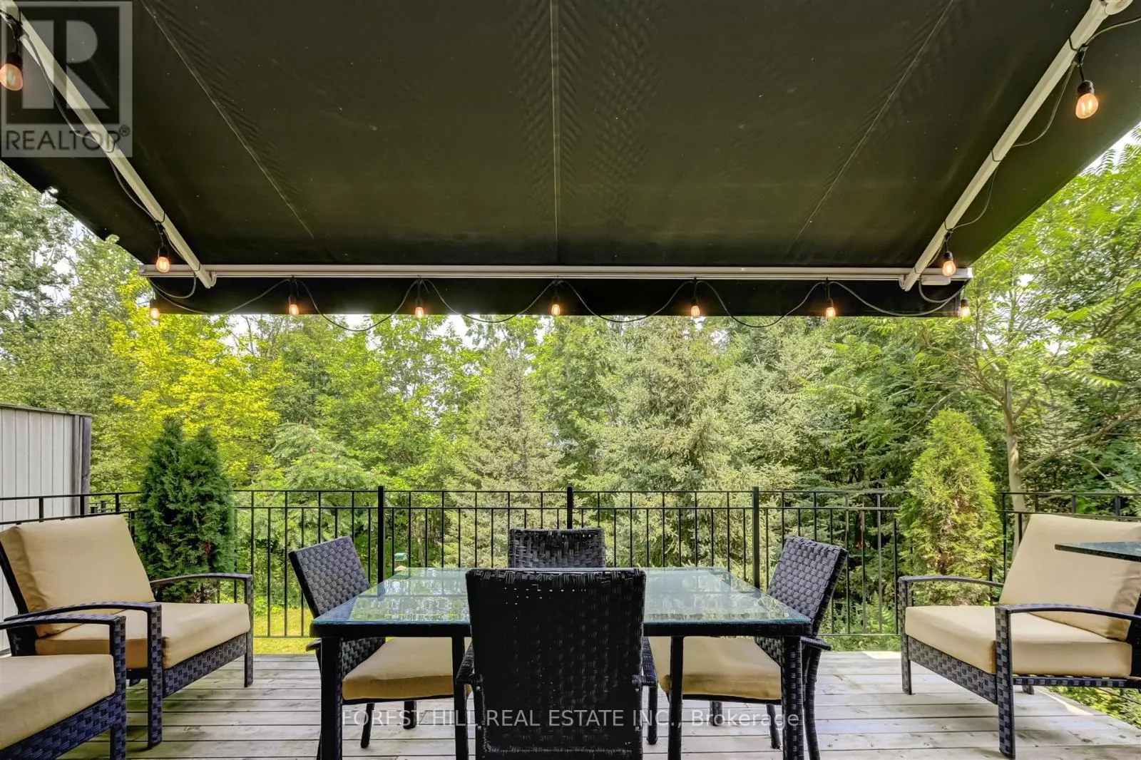 111 POWSELAND CRESCENT