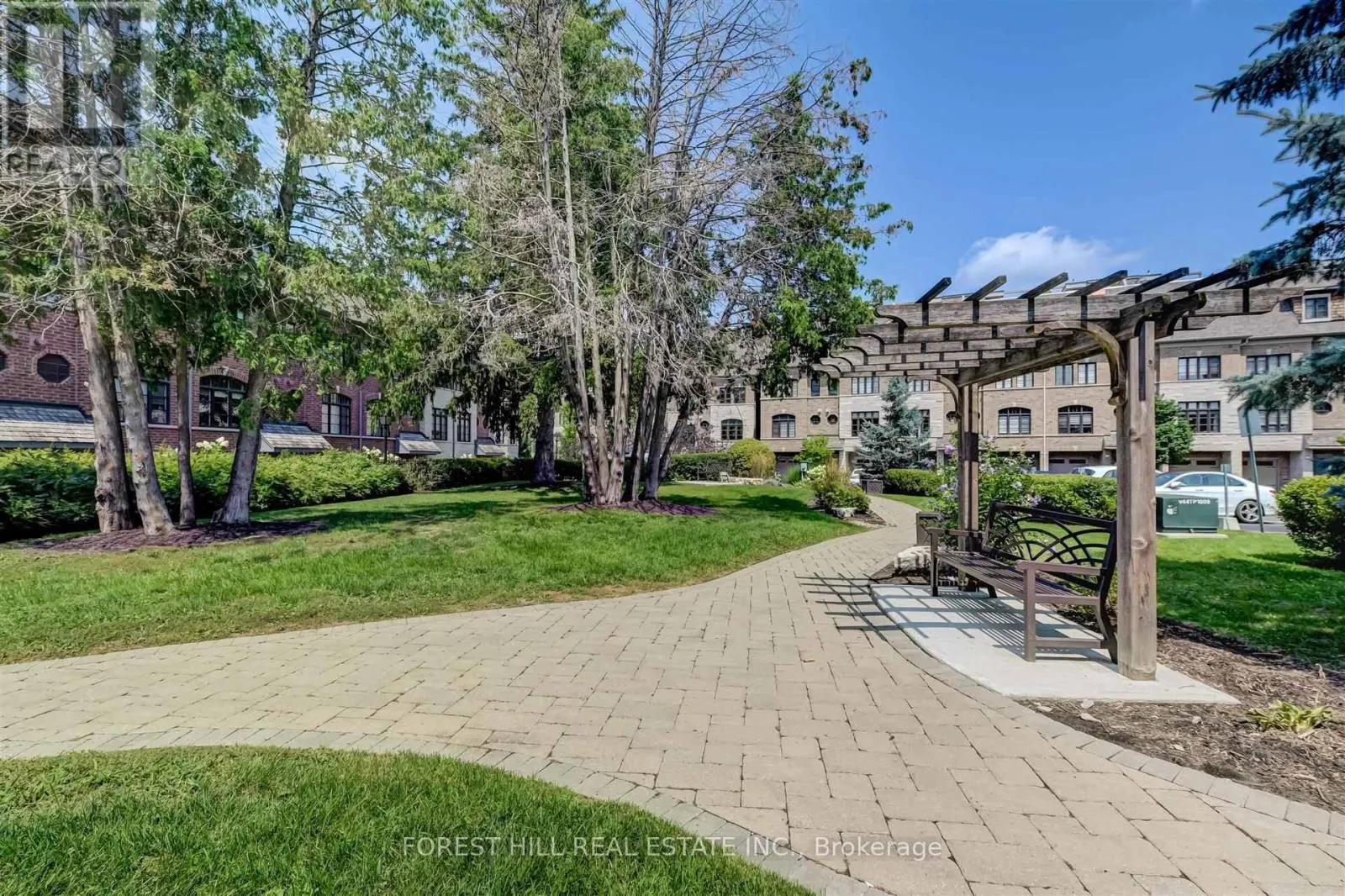 111 POWSELAND CRESCENT