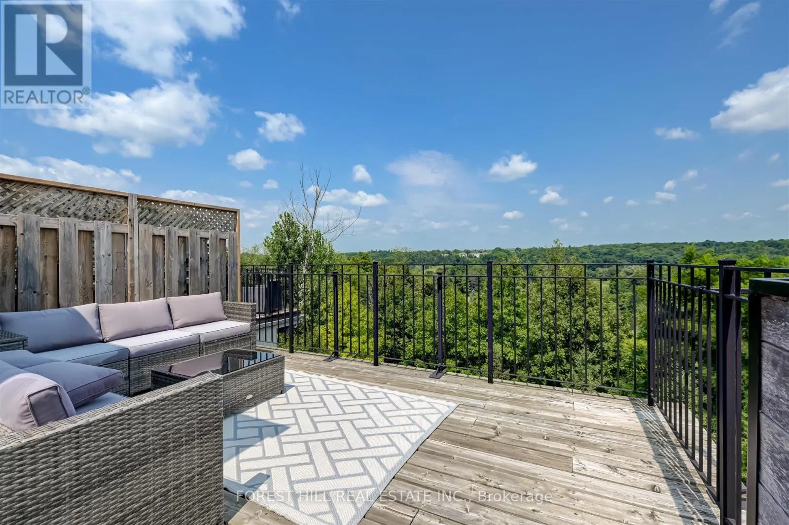 111 POWSELAND CRESCENT