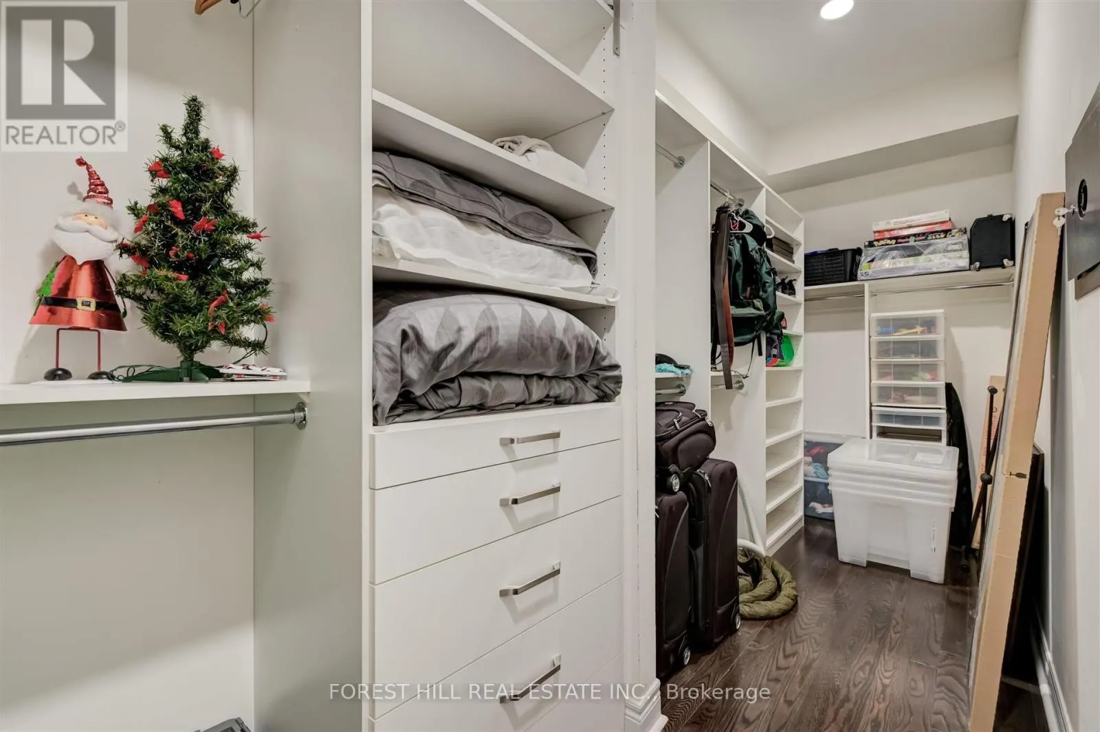 111 POWSELAND CRESCENT