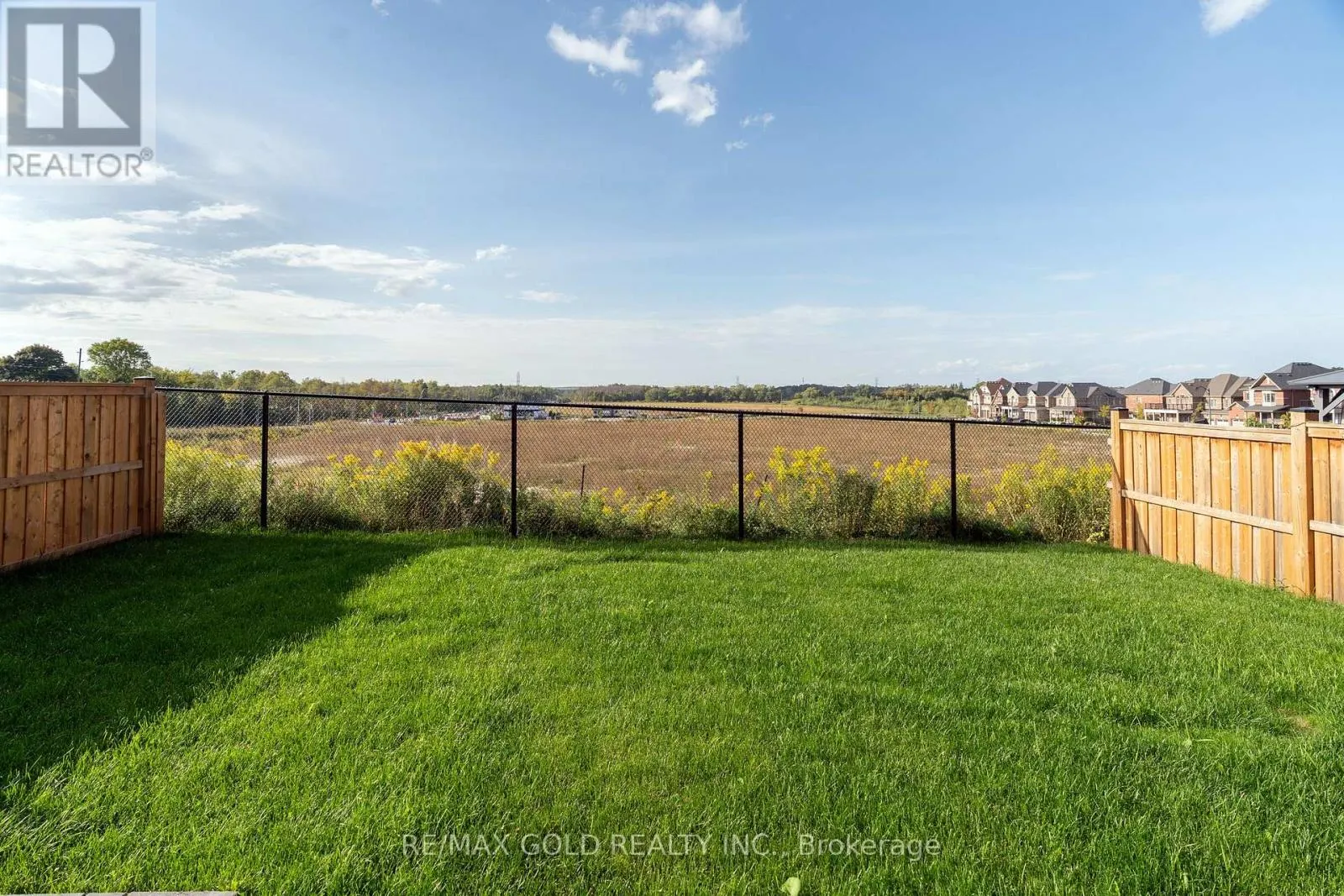 16 FRANK KELLY DRIVE