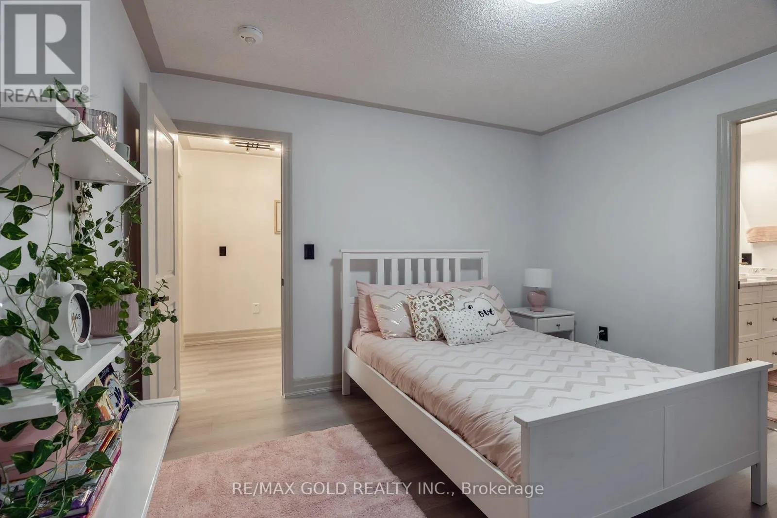 16 FRANK KELLY DRIVE