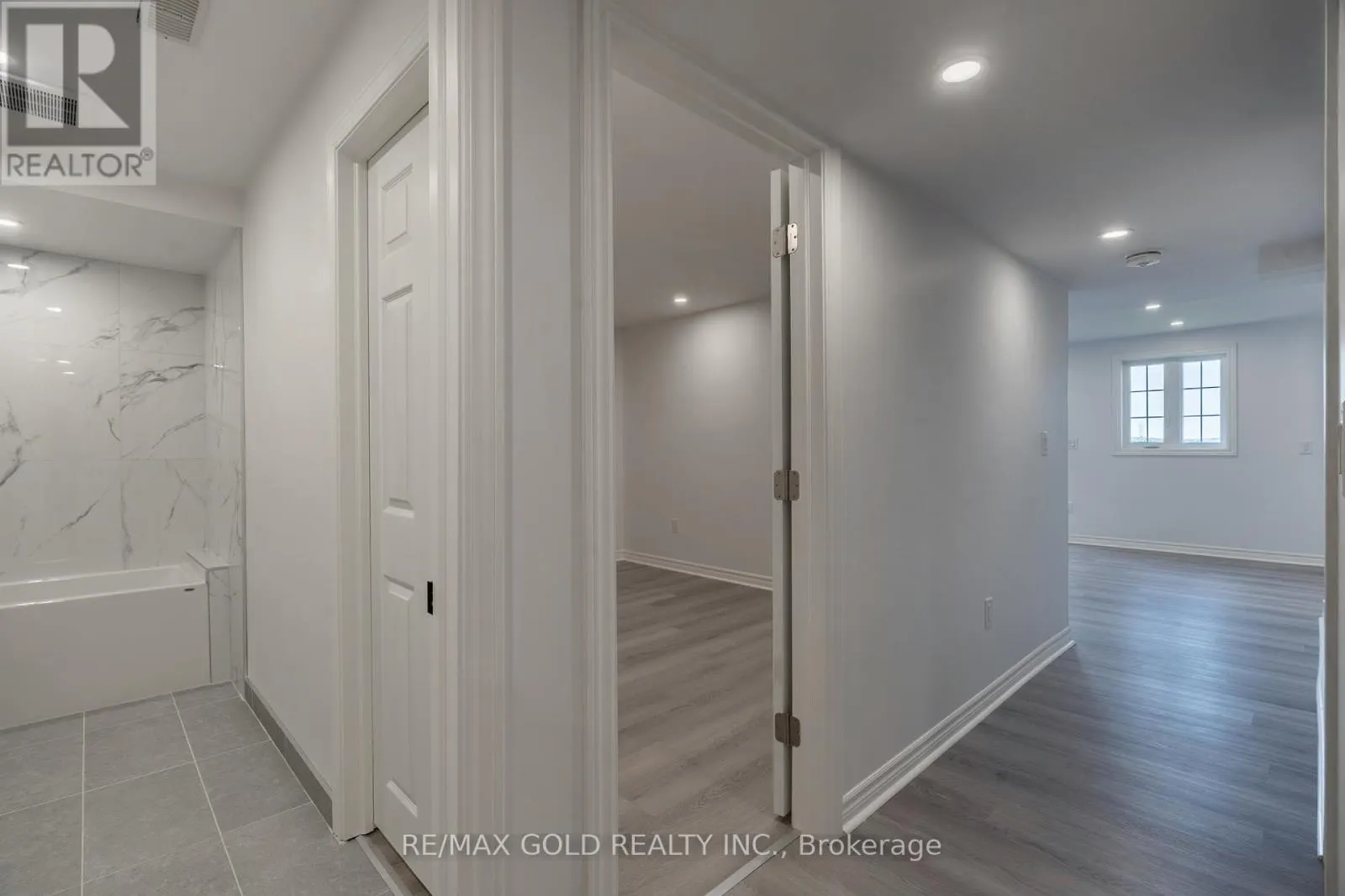 16 FRANK KELLY DRIVE