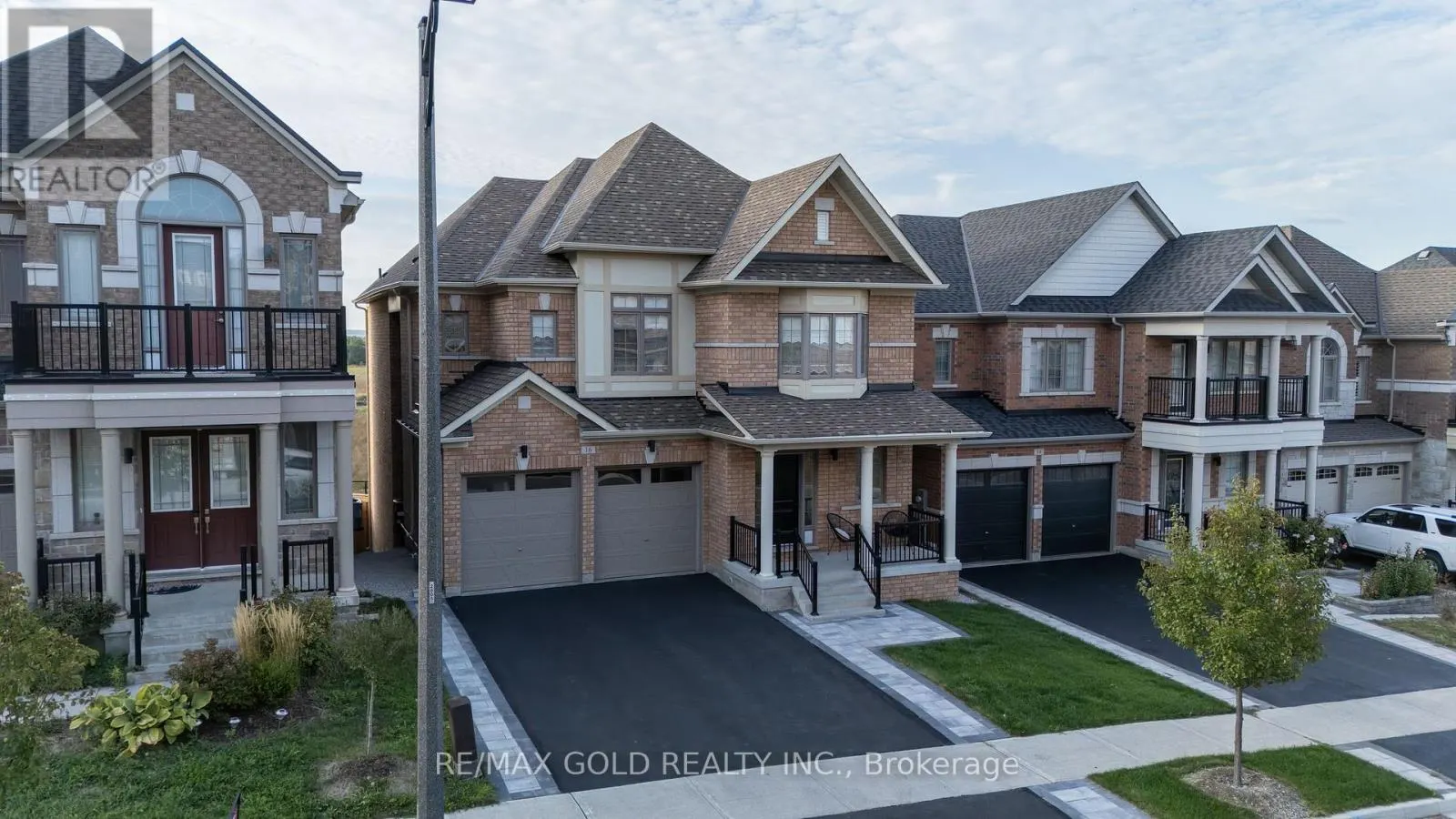 16 FRANK KELLY DRIVE