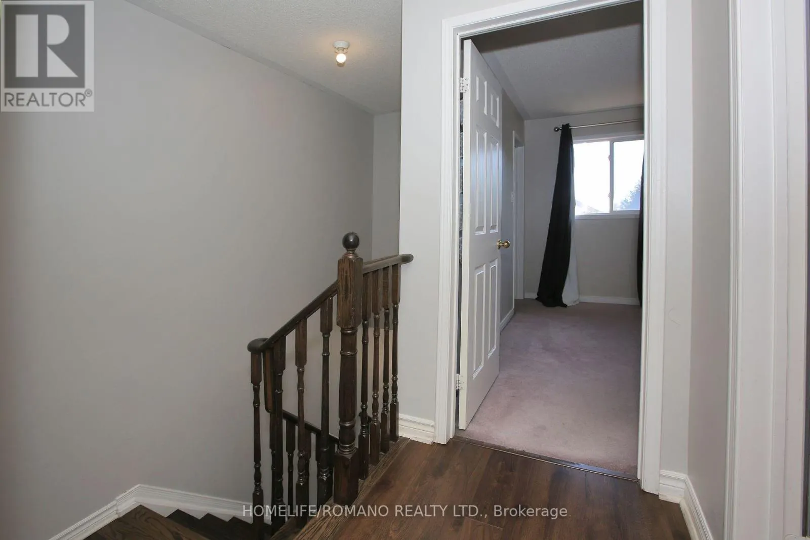37 RIDGEWAY COURT