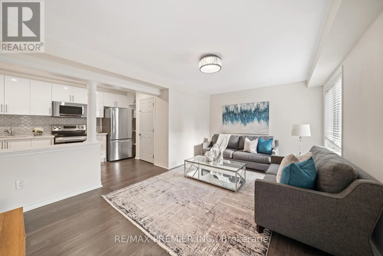 30 BANNOCKBURN DRIVE
