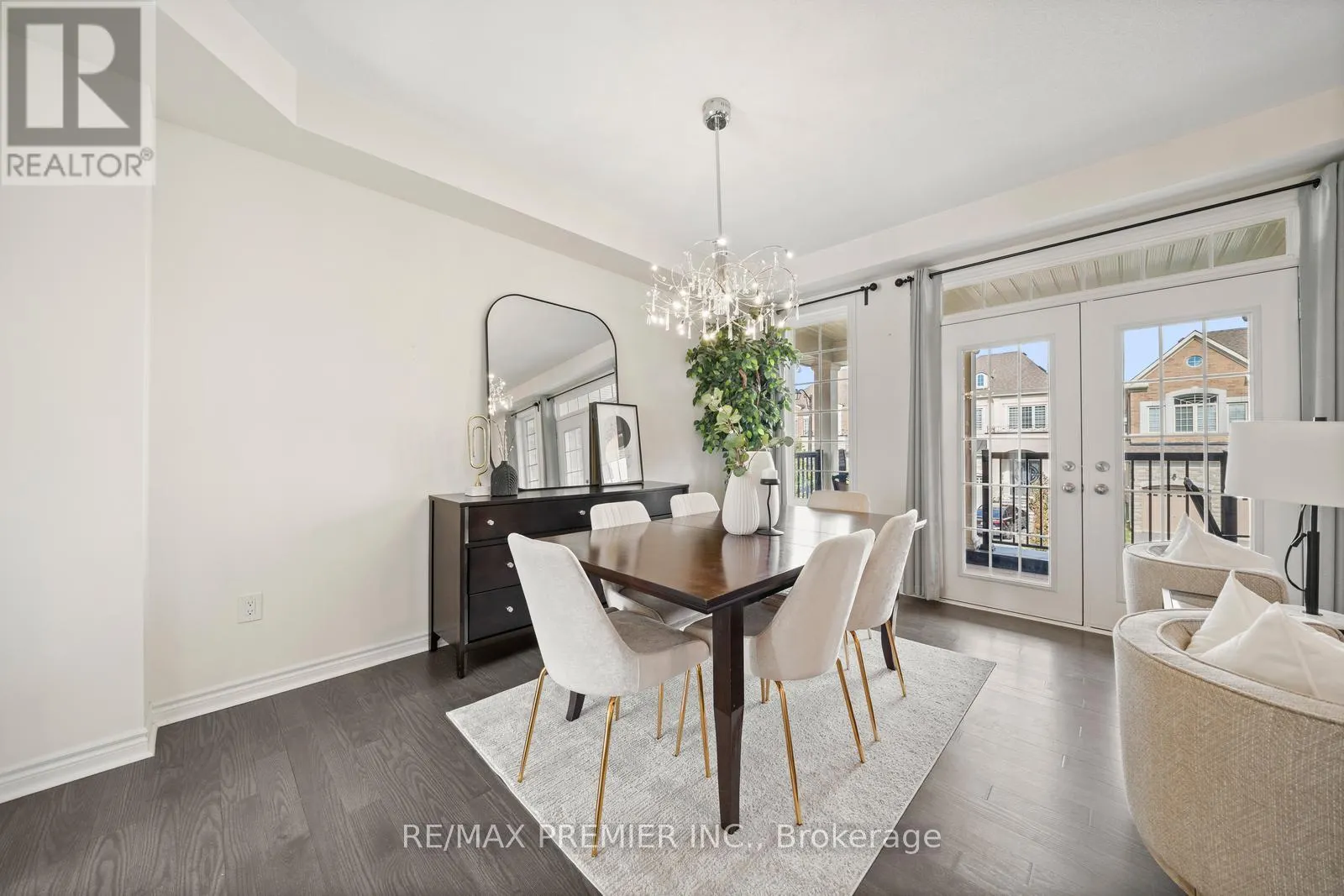 30 BANNOCKBURN DRIVE