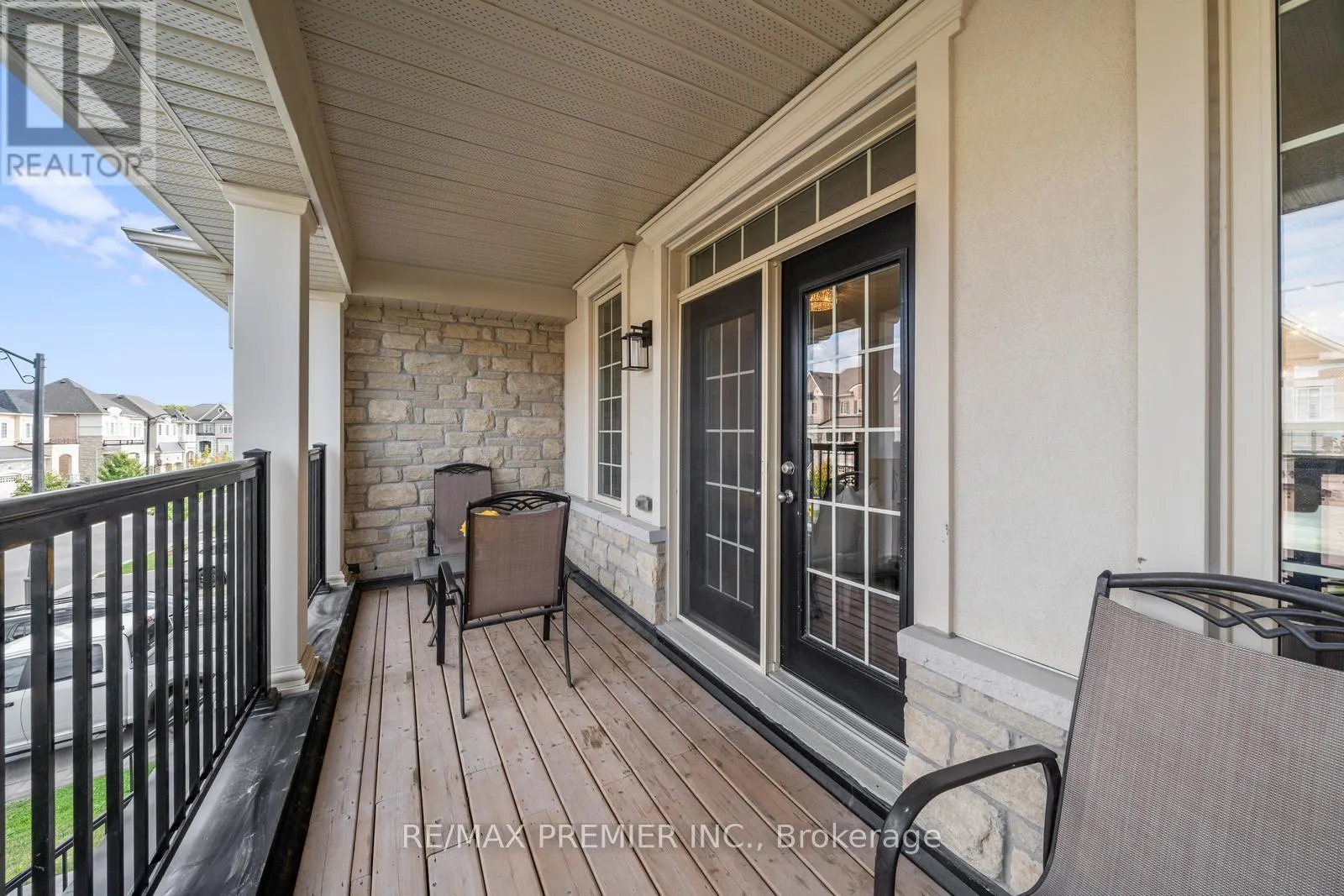 30 BANNOCKBURN DRIVE