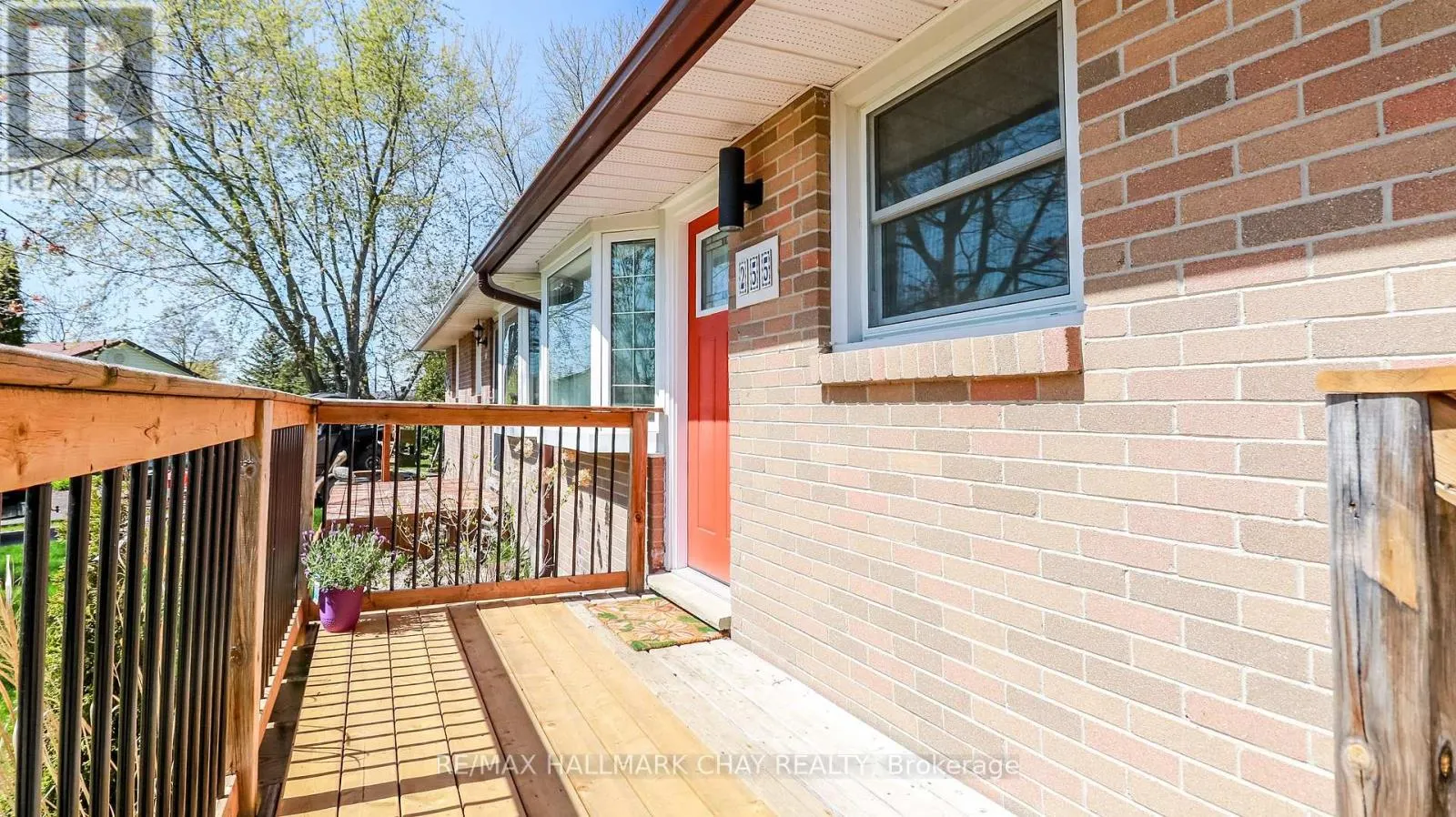 255 CALFORD STREET