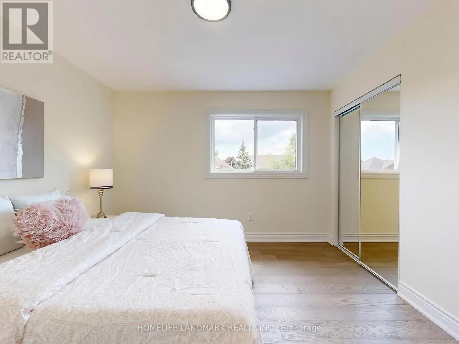 27 PENNY CRESCENT