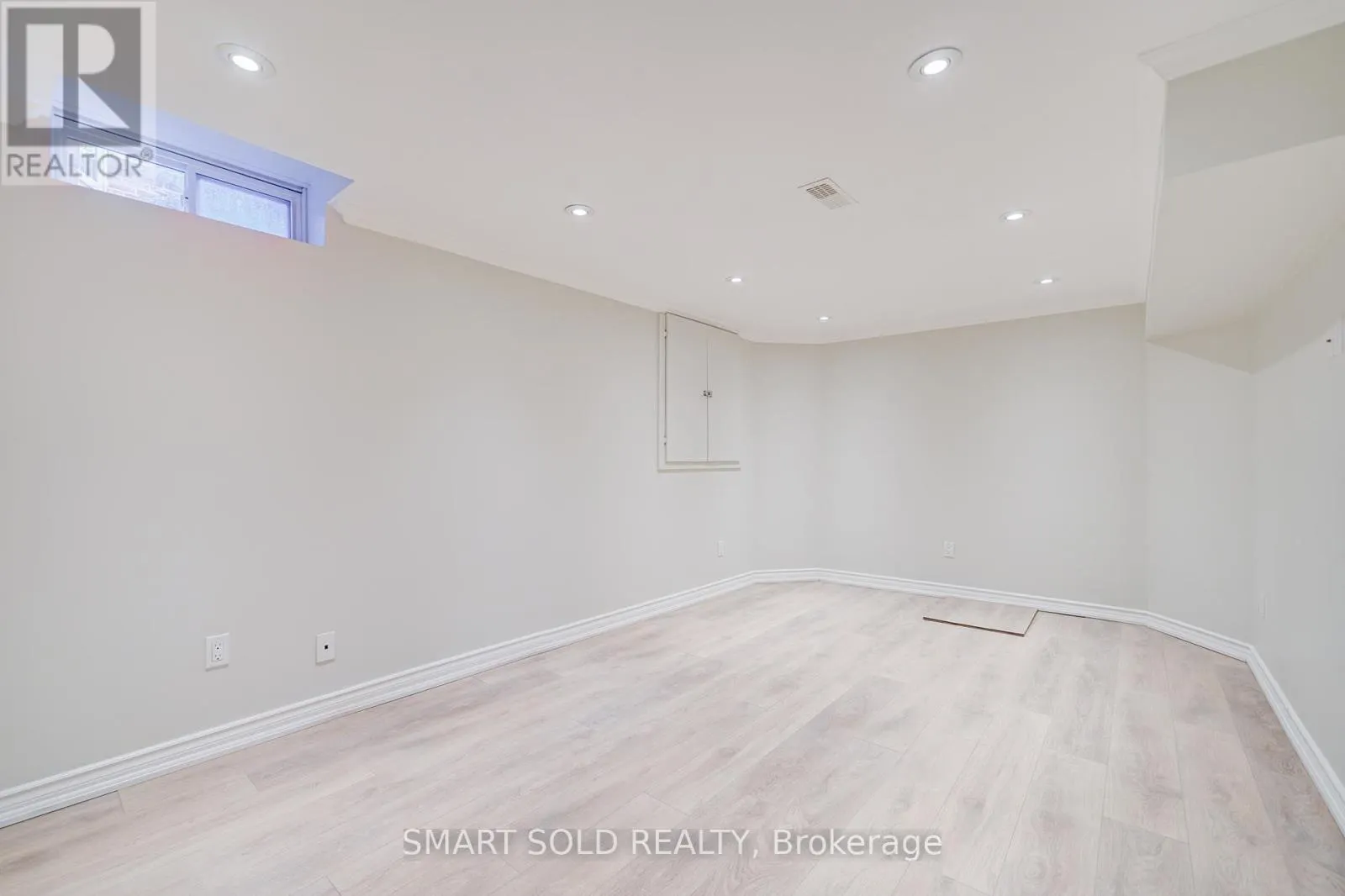 200 ROSEDALE HEIGHTS DRIVE