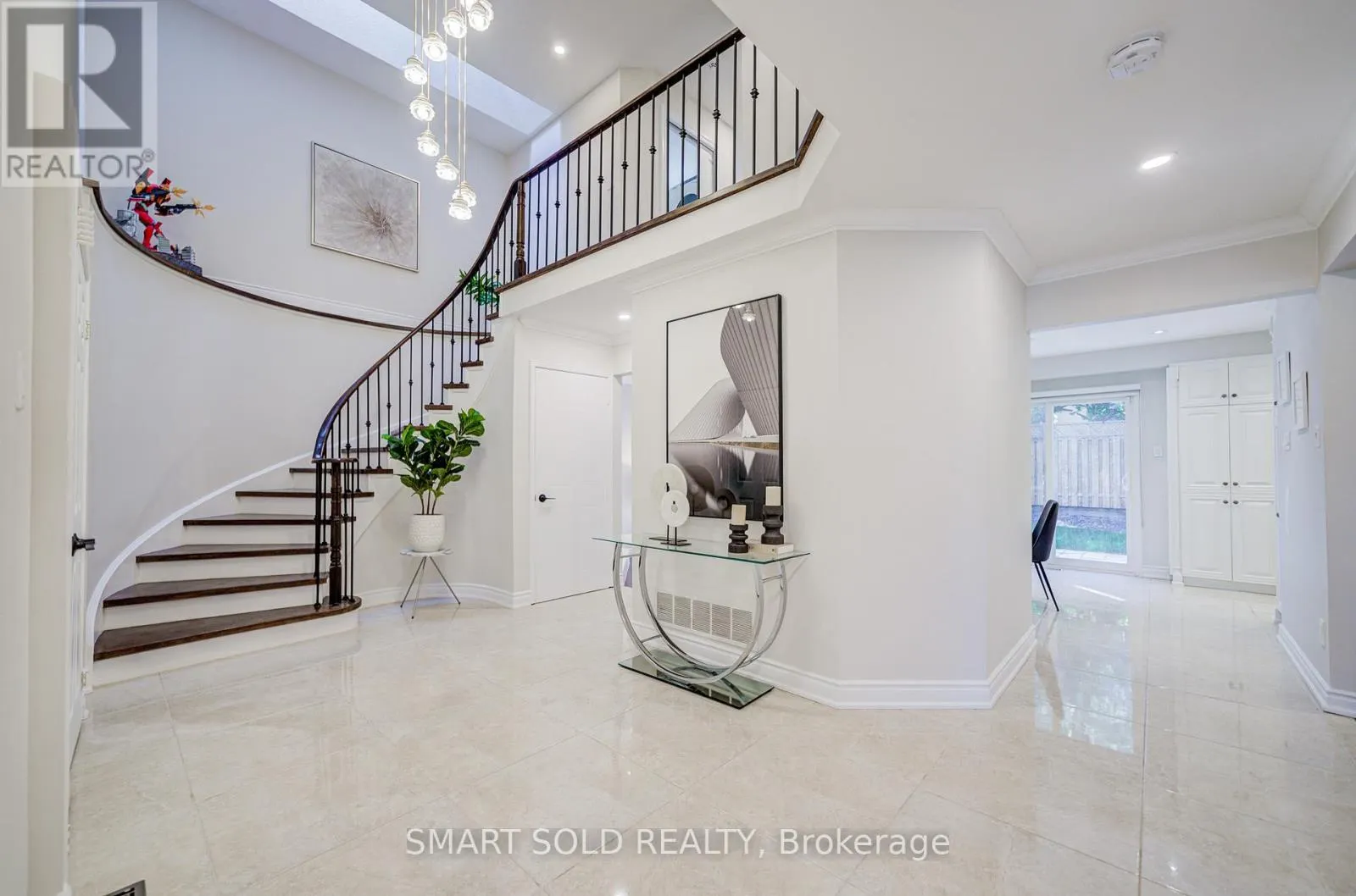 200 ROSEDALE HEIGHTS DRIVE