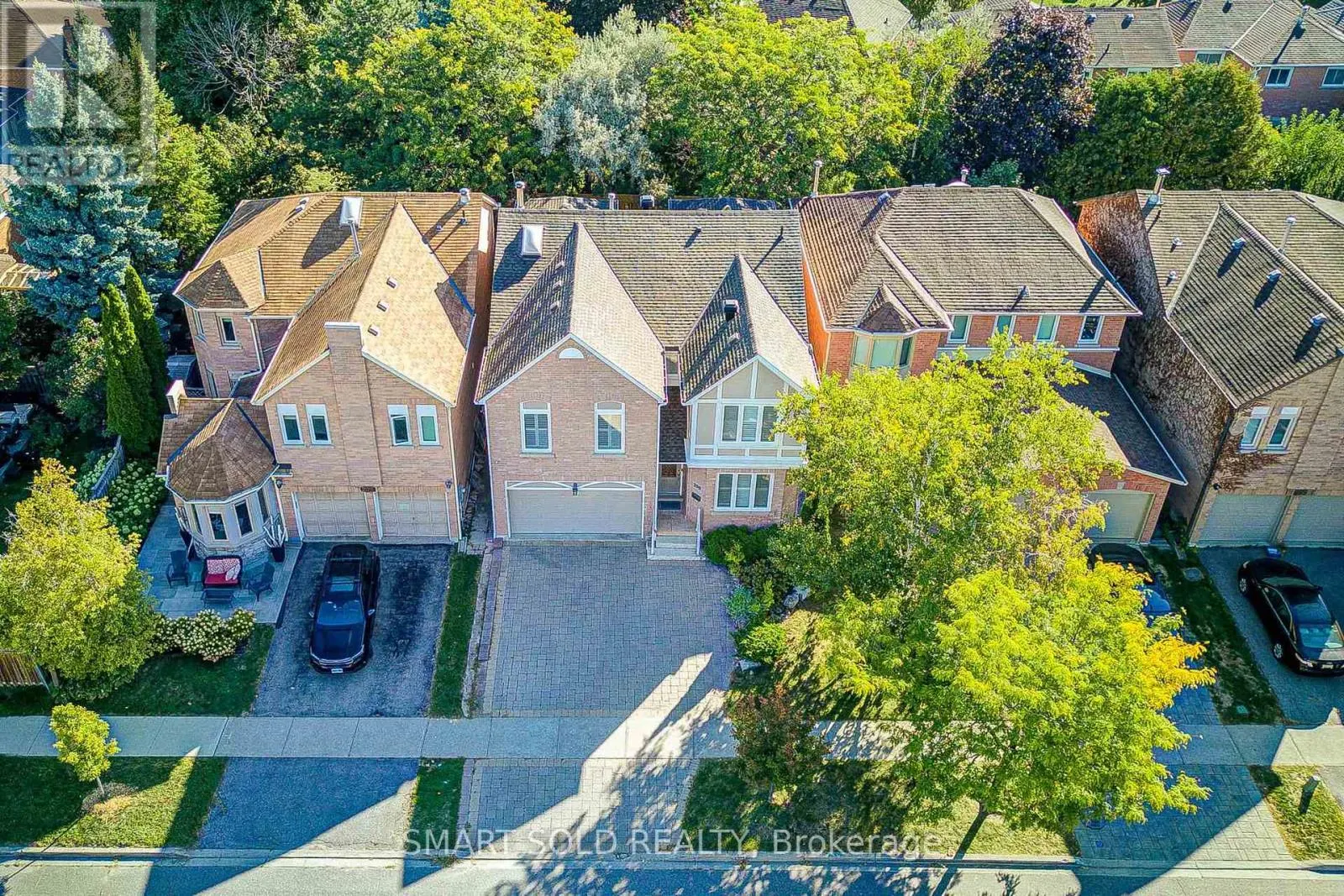 200 ROSEDALE HEIGHTS DRIVE