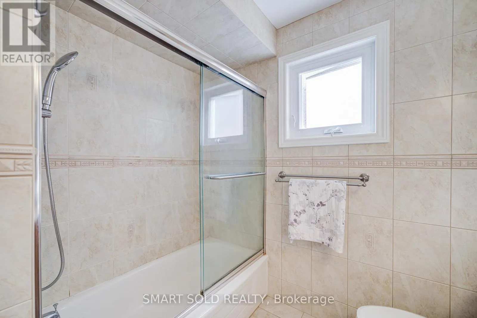 200 ROSEDALE HEIGHTS DRIVE
