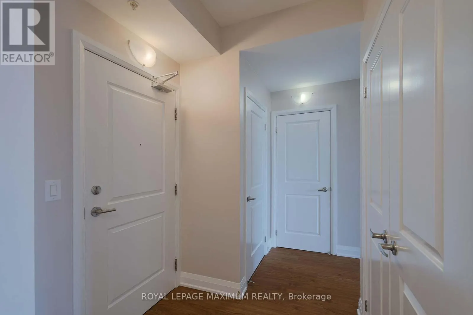 312 - 12 WOODSTREAM BOULEVARD
