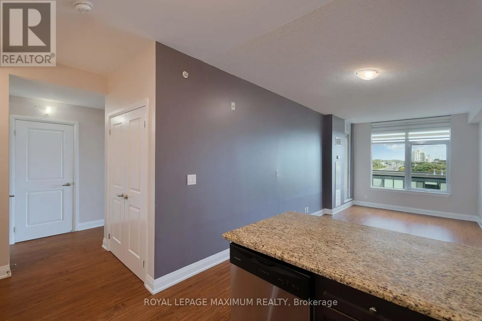 312 - 12 WOODSTREAM BOULEVARD