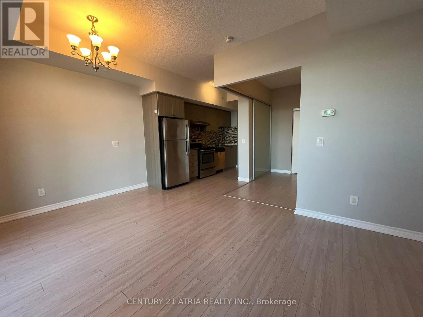 325 - 8323 KENNEDY ROAD