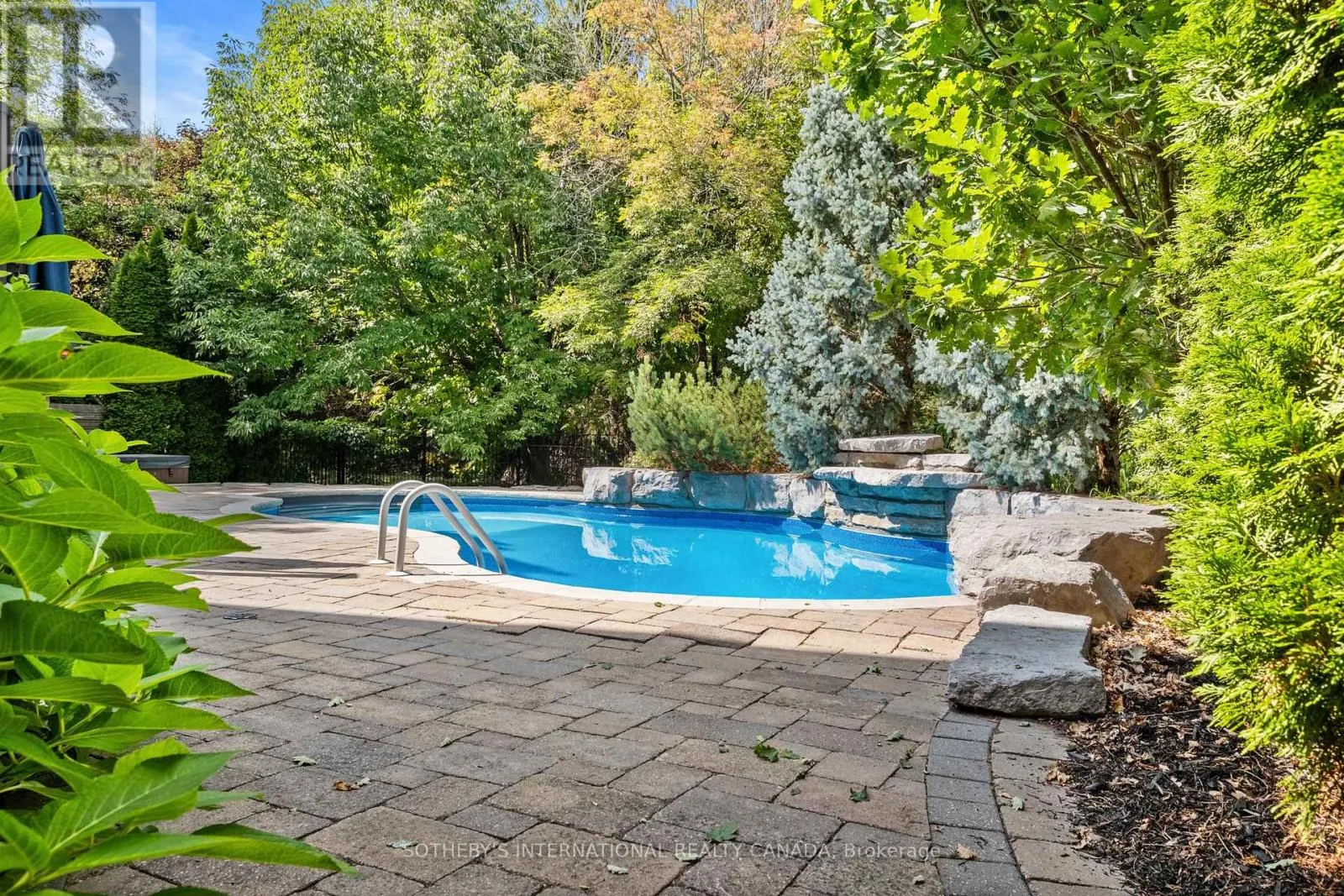 8 HARPER HILL ROAD