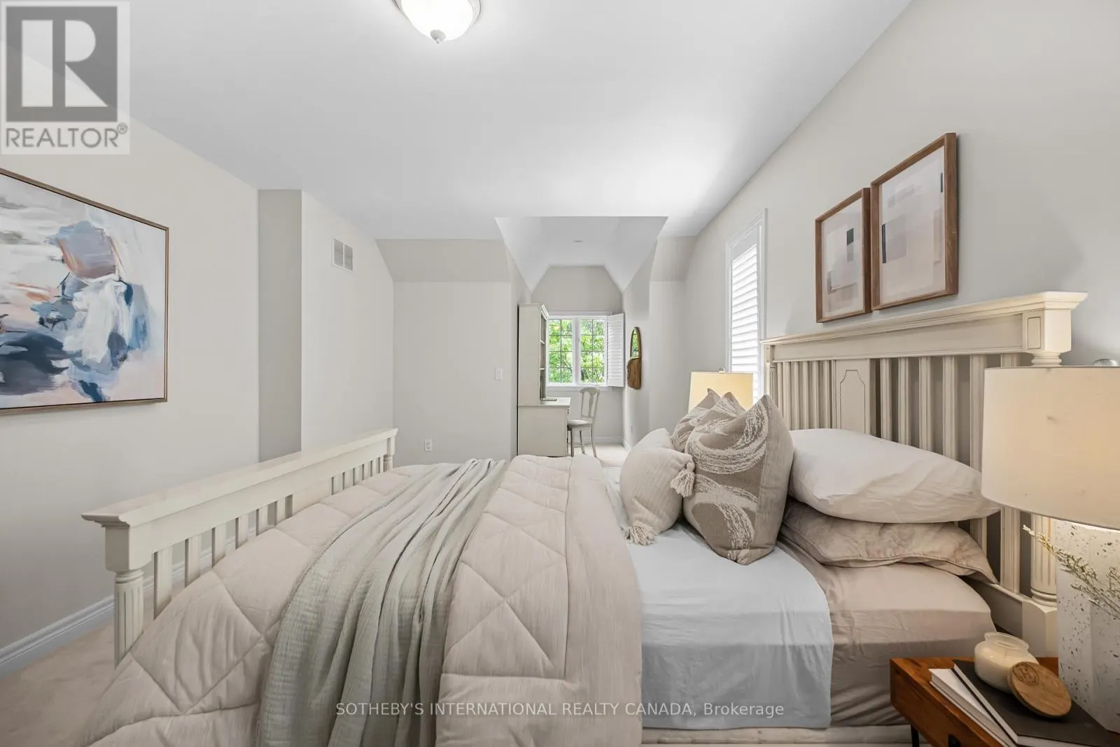 8 HARPER HILL ROAD