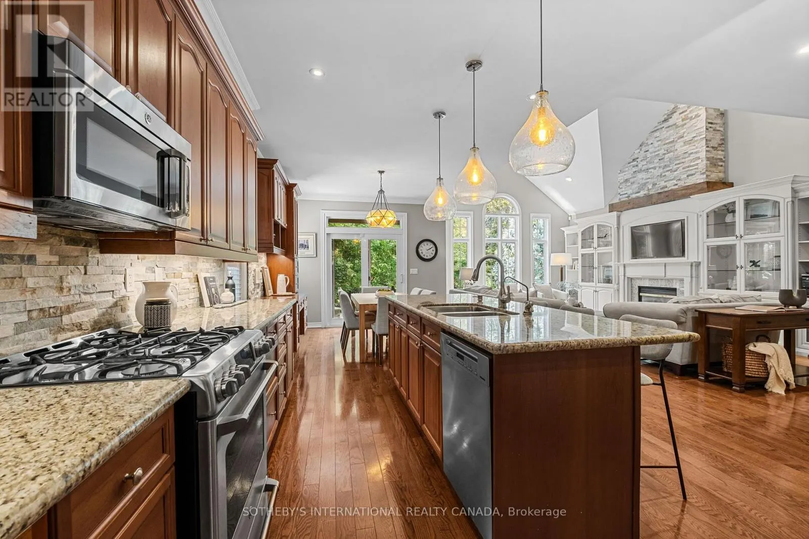 8 HARPER HILL ROAD